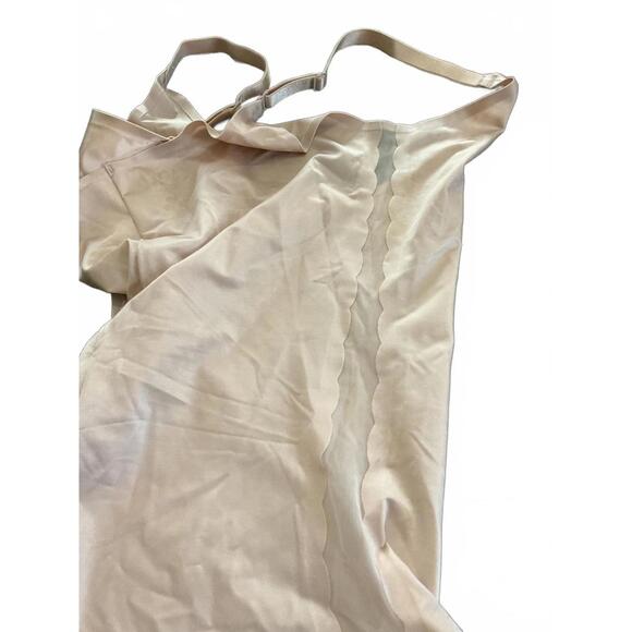 Assets Spanx Light Beige Women's Shapewear Bodysuit with Adjustable Straps - Picture 8 of 13